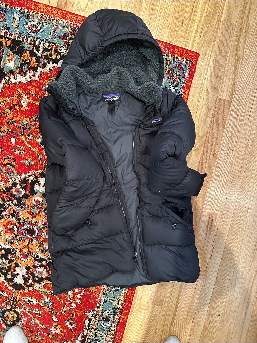 Patagonia kids Black Hooded Puffer Coat